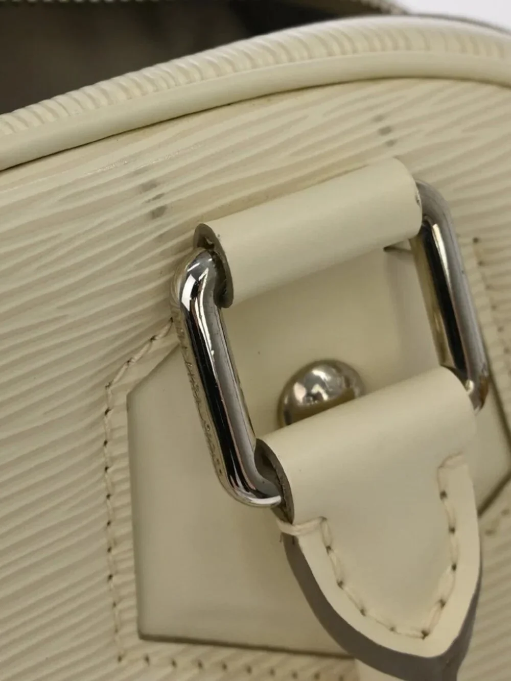 Louis Vuitton Epi Bowling Montaigne PM Handbag